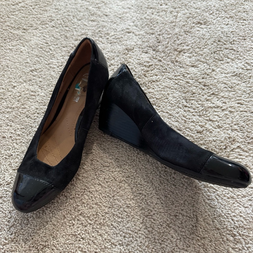 Clark’s Collection Soft Cushion Black Wedges Shoes Women’s Size 8.5 Closed Toe